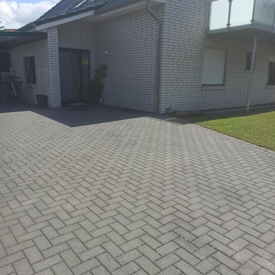 28 Apartment *